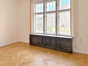 Pronájem kanceláře, Brno, Křížová, 235 m2
