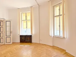 Pronájem kanceláře, Brno, Křížová, 235 m2
