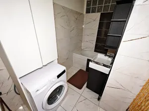 Prodej bytu 3+1, Znojmo, Pražská sídl., 75 m2