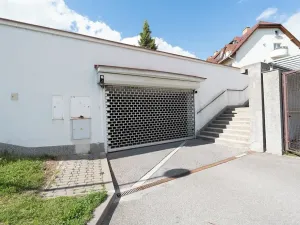 Prodej garážového stání, Brno, Högrova, 11 m2