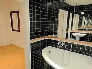 Pronájem bytu 3+kk, Praha - Smíchov, Janáčkovo nábřeží, 83 m2