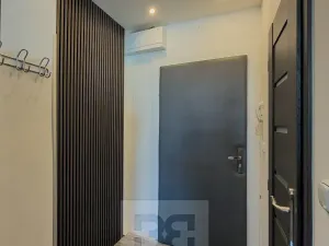 Pronájem bytu 1+kk, Praha - Vinohrady, náměstí Jiřího z Lobkovic, 25 m2