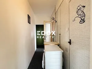 Prodej bytu 3+1, Říčany, Komenského náměstí, 64 m2