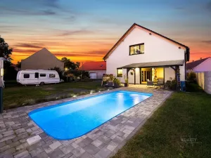 Prodej rodinného domu, Mělnické Vtelno - Radouň, Mělnická, 221 m2