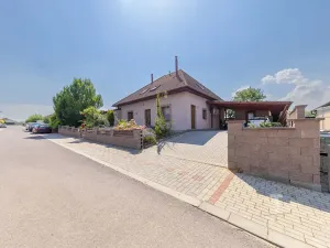 Prodej rodinného domu, Lechovice, 280 m2