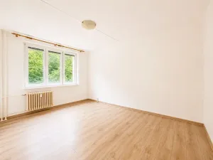 Pronájem bytu 2+1, Karlovy Vary, Plešivecká, 52 m2