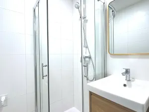 Pronájem bytu 3+1, Praha - Vokovice, Jemenská, 71 m2