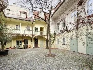 Pronájem bytu 2+kk, Praha - Staré Město, Haštalská, 58 m2
