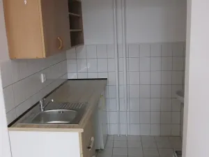 Pronájem bytu 1+kk, Karlovy Vary, Krále Jiřího, 22 m2