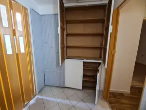 Pronájem bytu 2+1, Praha - Horní Měcholupy, Jaroměřská, 70 m2
