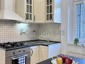 Pronájem bytu 2+kk, Praha - Nusle, Táborská, 51 m2