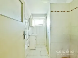 Prodej obchodního prostoru, Tábor, Jihlavská, 330 m2