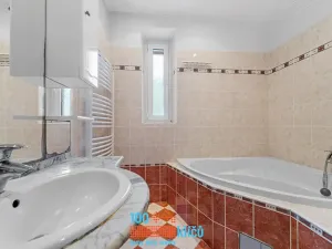 Prodej vícegeneračního domu, Praha - Michle, V zápolí, 211 m2