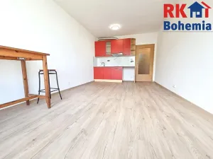 Pronájem bytu 1+kk, Praha - Kunratice, Pod Haltýřem, 30 m2