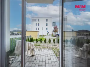 Pronájem bytu 1+kk, Velký Osek, U hřiště, 38 m2