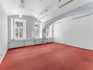 Prodej činžovního domu, Praha - Nové Město, Na bojišti, 805 m2