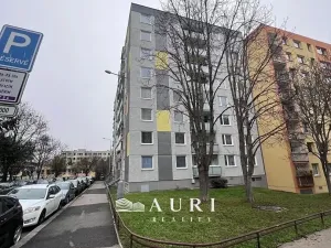 Prodej bytu 2+kk, Praha - Hlubočepy, Pražského, 45 m2