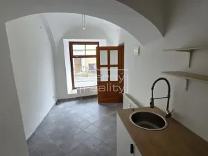 Pronájem obchodního prostoru, Trutnov, Havlíčkova, 95 m2