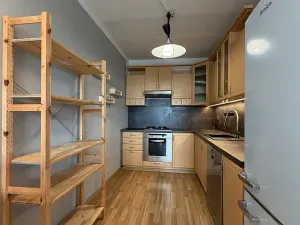 Pronájem bytu 3+kk, Praha - Petrovice, Rezlerova, 63 m2