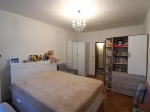 Prodej bytu 3+1, Karlovy Vary, Krymská, 68 m2