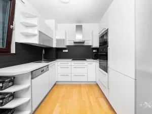 Pronájem bytu 2+kk, Praha - Háje, Loosova, 51 m2