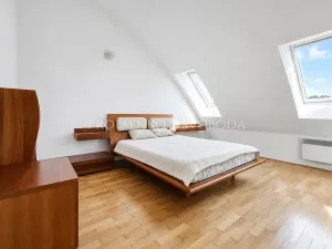 Prodej vily, Křižanov, Benešovo náměstí, 530 m2