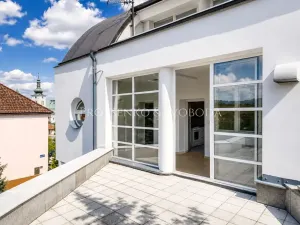 Prodej vily, Křižanov, Benešovo náměstí, 530 m2