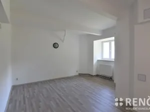 Pronájem bytu 2+kk, Brno, Staňkova, 43 m2