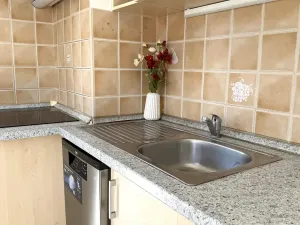 Pronájem bytu 2+1, Hrušovany u Brna, Sídliště, 58 m2