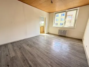 Pronájem bytu 2+1, Hrušovany u Brna, Sídliště, 58 m2