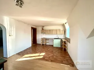 Prodej vily, Broumov, třída Masarykova, 360 m2