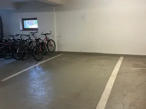 Pronájem garážového stání, Luhačovice, 13 m2