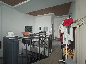Pronájem atypického bytu, Praha, Plzeňská, 120 m2