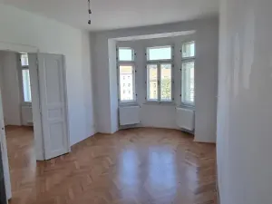 Pronájem bytu 2+1, Praha - Nusle, náměstí Bratří Synků, 77 m2