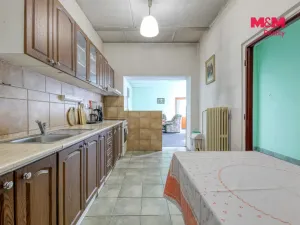 Prodej výrobních prostor, Černošín, 1100 m2