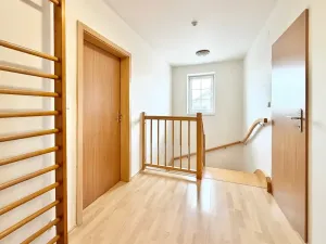Pronájem rodinného domu, Moravany, 188 m2