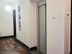 Pronájem bytu 1+kk, Praha - Vršovice, Kodaňská, 26 m2