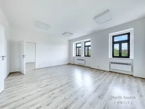 Pronájem kanceláře, Praha - Holešovice, U Výstaviště, 60 m2