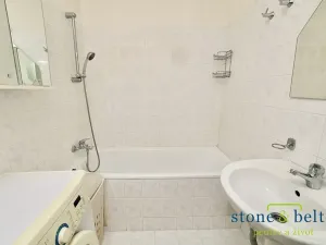 Pronájem bytu 2+kk, Praha - Kobylisy, Paláskova, 58 m2