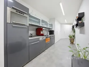 Prodej kanceláře, Praha - Smíchov, Na Zatlance, 232 m2