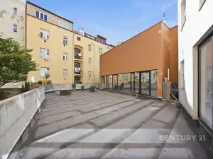 Prodej kanceláře, Praha - Smíchov, Na Zatlance, 232 m2