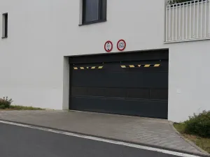 Pronájem skladu, Praha - Vysočany, Strnadových, 2 m2