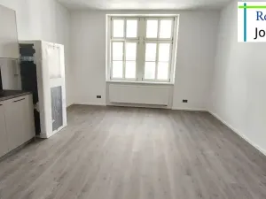 Pronájem bytu 2+kk, Liberec, Moskevská, 51 m2