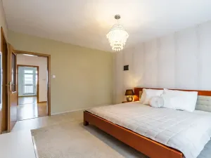 Prodej rodinného domu, Praha - Benice, Okrasná, 230 m2
