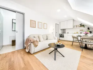 Prodej ubytování, Praha - Smíchov, Bieblova, 57 m2