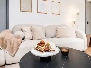 Prodej ubytování, Praha - Smíchov, Bieblova, 57 m2