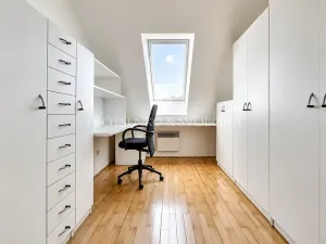 Prodej ordinace, Křižanov, Benešovo náměstí, 530 m2