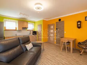 Prodej chaty, Dolní Břežany, U Lesa, 50 m2