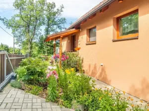 Prodej chaty, Dolní Břežany, U Lesa, 50 m2