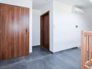 Prodej obchodního prostoru, Říčany - Jažlovice, Jažlovická, 249 m2